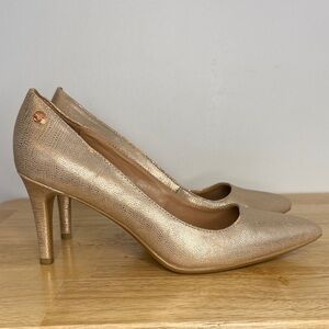 Calvin Klein Gold Pumps